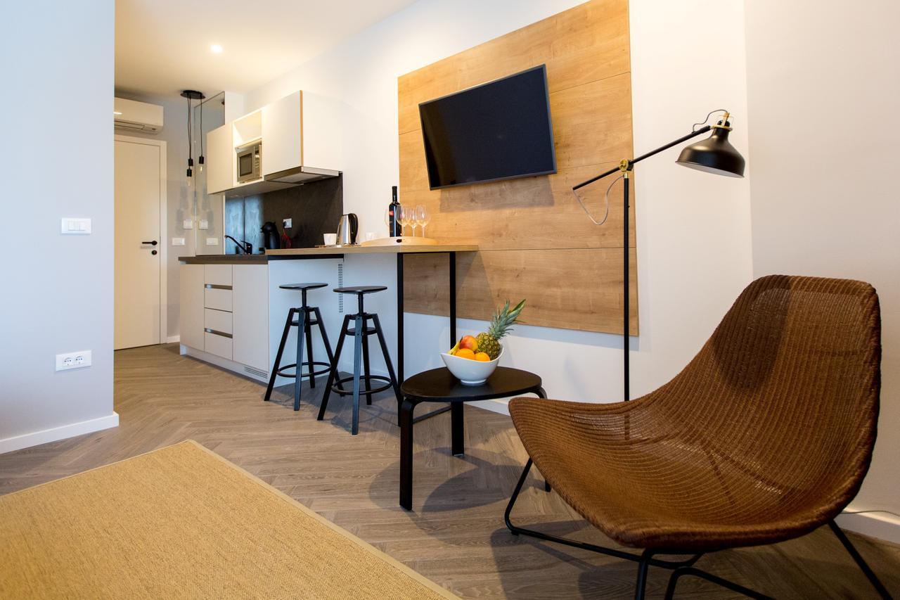 Domus Romana Lux Bed & Breakfast Задар Екстериор снимка
